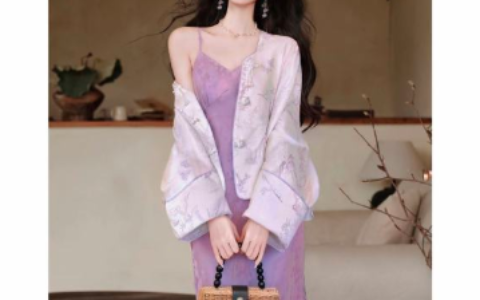 抖音AI对镜挡脸自拍穿搭博主火了，销量不错